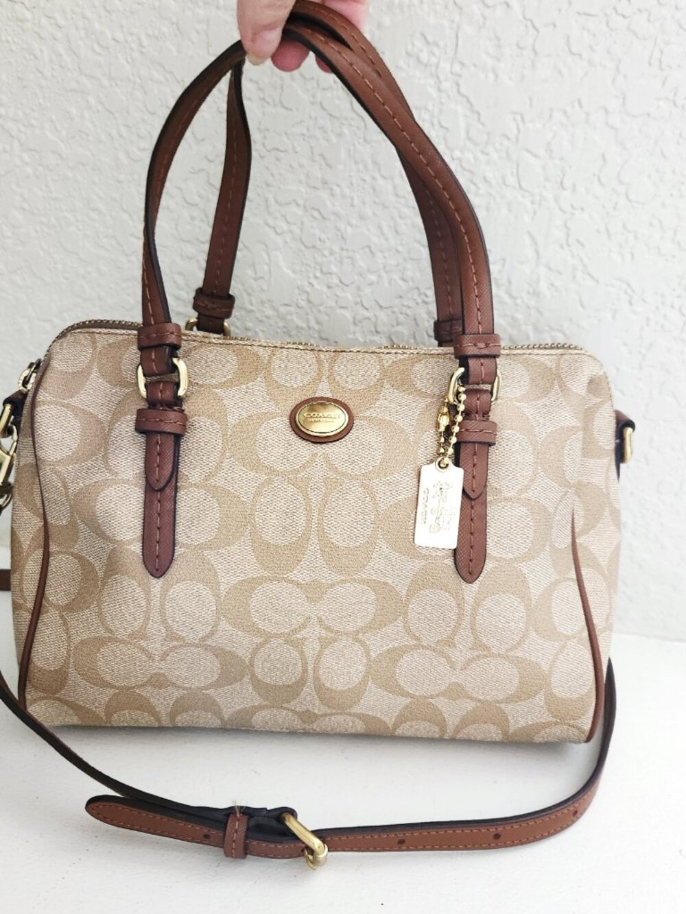 Euc Coach Mini Bennett Signature Shoulder Bag Purse